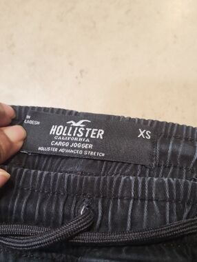 Hollister Black Cargo Jogger Waistband Detail